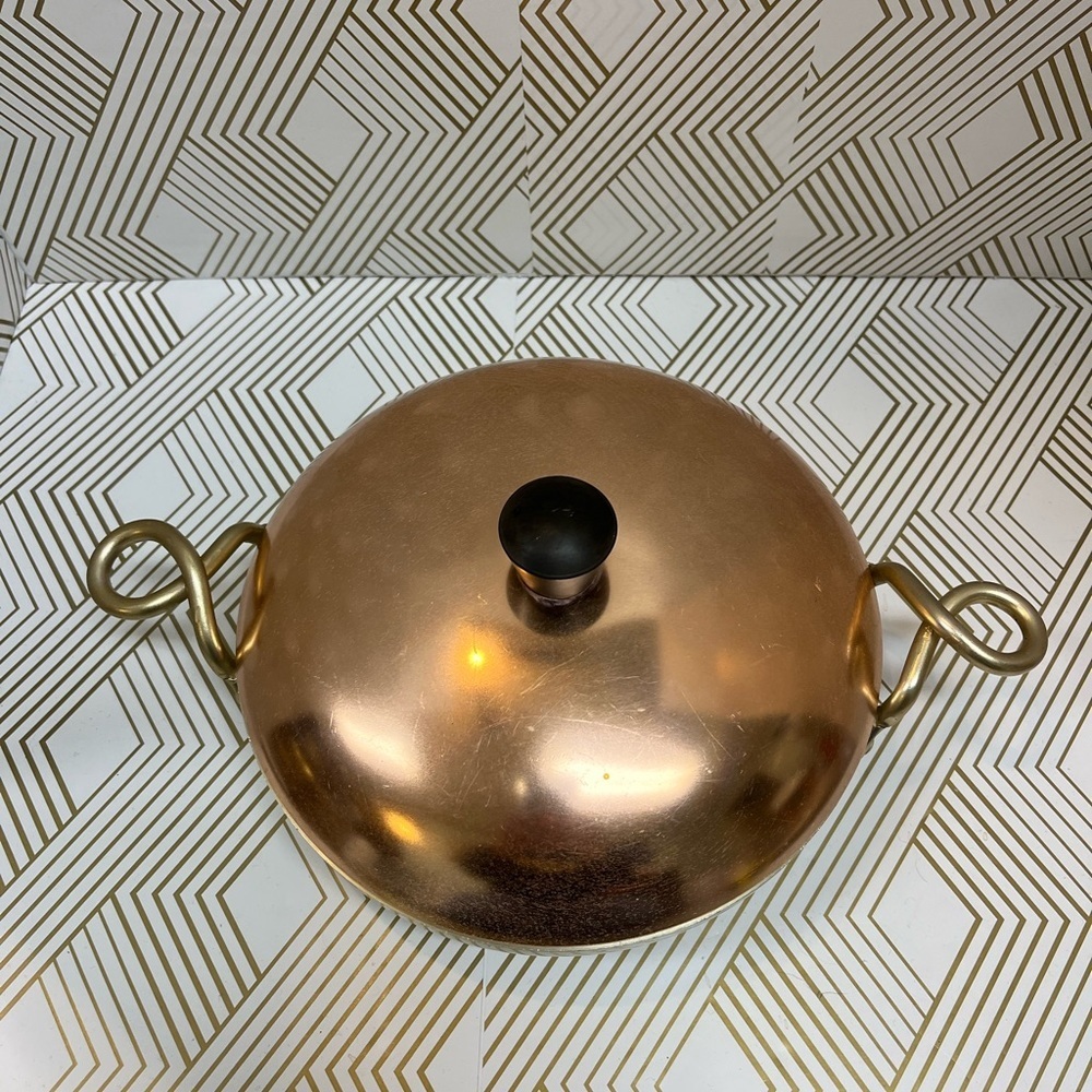 Vintage Hallite Wear- ever Twisted Handle 7” Pot